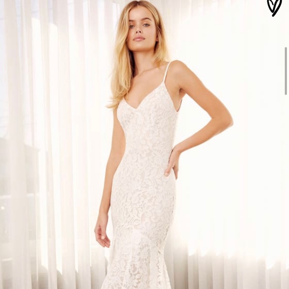 Lulu’s Flynn White Lace Maxi Dress, NWT